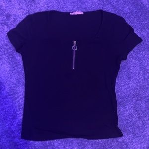 Cute black shirt with zipper